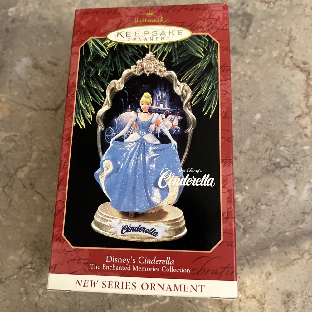 1997 Hallmark Cinderella Enchanted Memories Ornament